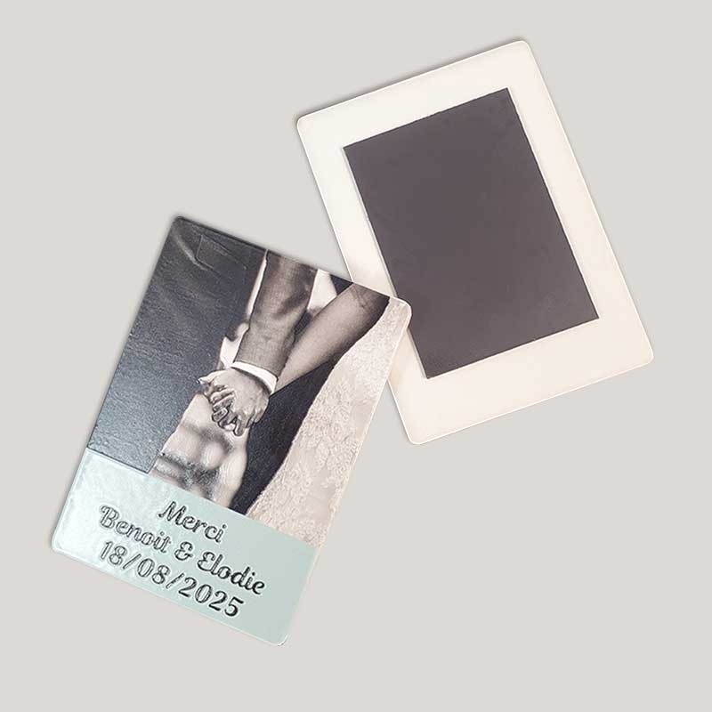 Magnet personnalisé avec photo, texte et fond coloré