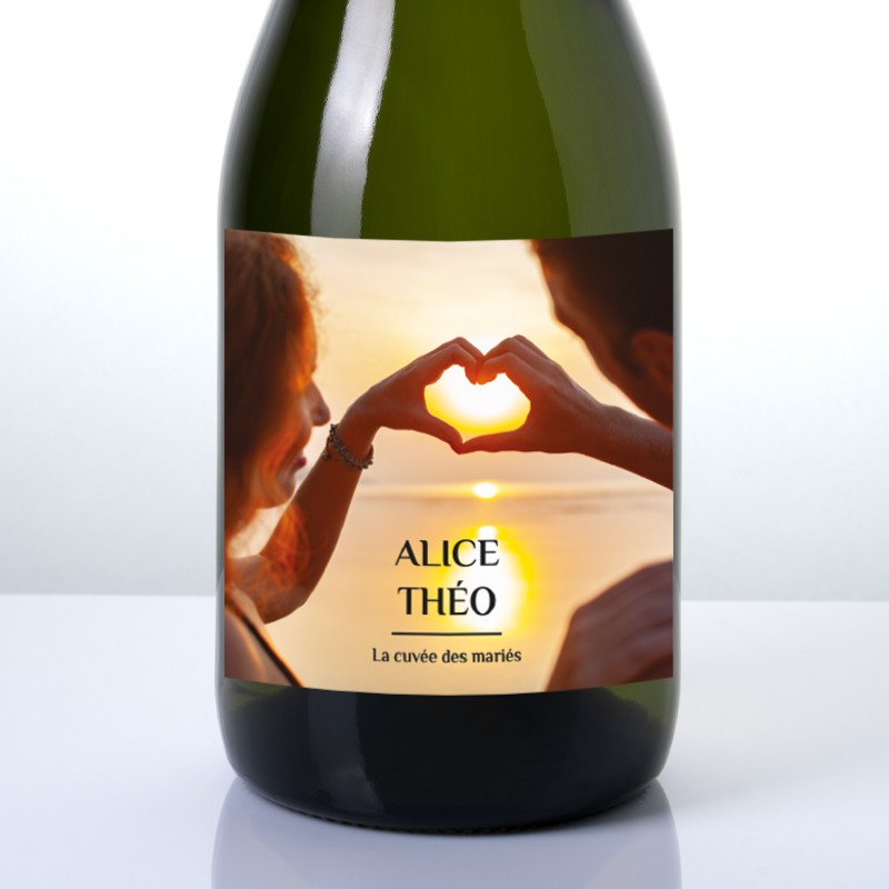 Étiquettes autocollantes avec photos  en fond pour bouteilles de mariage