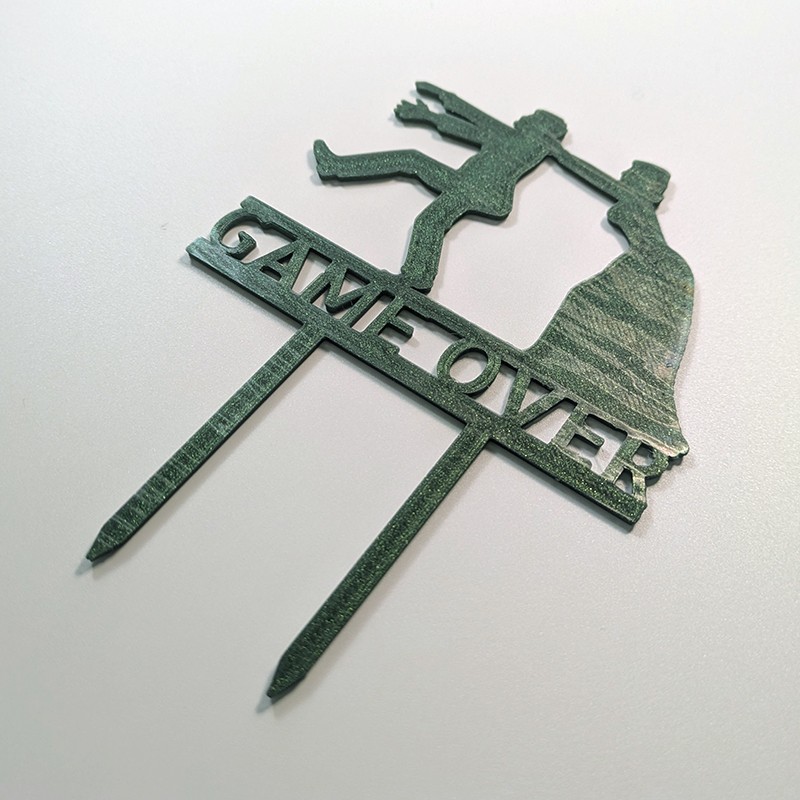 Pic à gâteau de mariage Game over